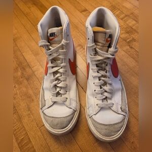 Nike White and Red High-Top Sneakers Size 7.5